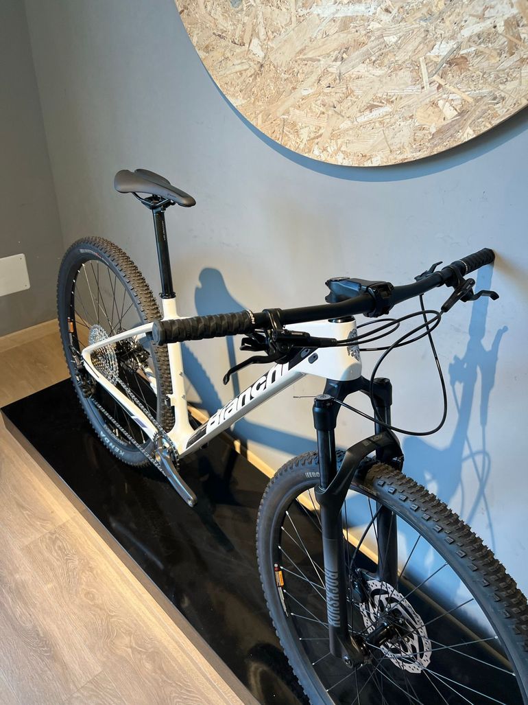 Tweedehands Bianchi Nitron 9.3 XT/SLX 2024 2024 Mountainbike — afbeelding 8 van 12