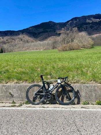 Tweedehands Canyon Aeroad CF SL 7 Disc 2022 Frameset 2022 Road & Gravel — afbeelding 6 van 7