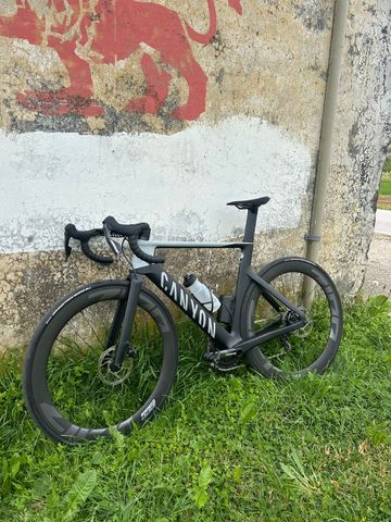 Used Canyon Aeroad CF SL 7 Disc 2022 Frameset 2022 Road & Gravel, Light Gray — image 4 of 7