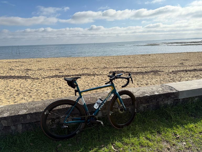 Used Colnago v3 Custom Shimano Ultegra Di2 2023 Road & Gravel, Blue — image 3 of 4