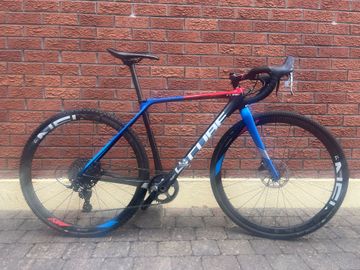 Brugt CUBE CROSS RACE C:62 SL 2019 2019 Road & Gravel — billede 1 af 6