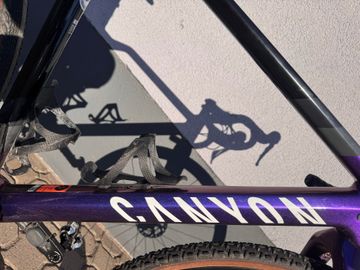 Canyon Inflite CF SL 5 2024 2024 Road & Gravel usato, Nero — immagine 2 di 8