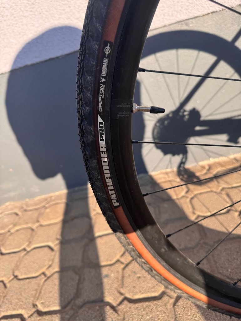 Brugt Canyon Inflite CF SL 5 2024 2024 Road & Gravel — billede 4 af 8