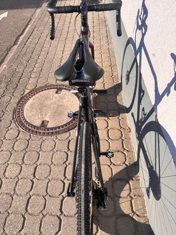 Canyon Inflite CF SL 5 2024 2024 Road & Gravel usato, Nero — immagine 7 di 8