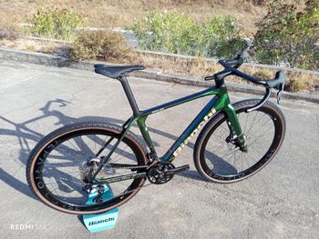 Used Bianchi Impulso RC 2026 2026 Road & Gravel, Green — image 8 of 12