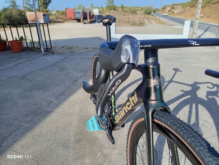 Used Bianchi Impulso RC 2026 2026 Road & Gravel, Green — image 12 of 12