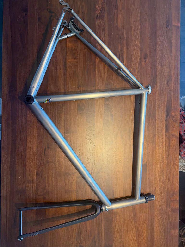 Used Serotta Custom Frameset 2026 2026 Road & Gravel, Light Gray — image 6 of 11