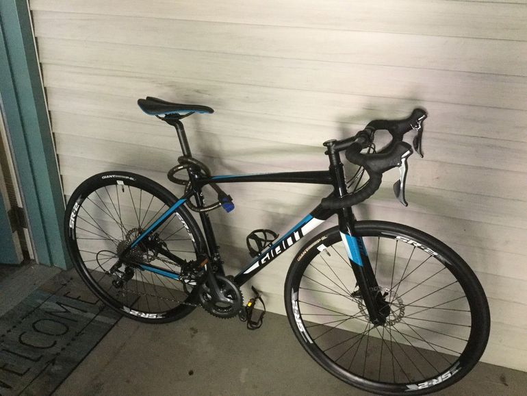 Used Giant Contend SL Disc 2 2017 2017 Road & Gravel, Black — image 4 of 8