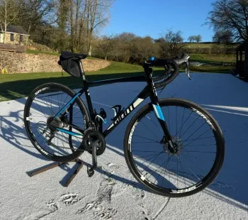 Used Giant Contend SL Disc 2 2017 2017 Road & Gravel, Black — image 5 of 8