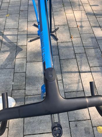 Canyon Ultimate CF SL 8 Disc eTap 2022 Frameset 2022 Road & Gravel usato, Blu — immagine 4 di 5