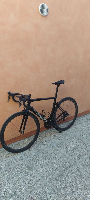 Specialized Men's S-Works Tarmac Ultralight 2018 2018 Road & Gravel d'occasion
