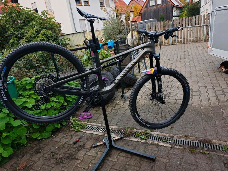 Brugt Canyon Neuron CF7 2025 Mountainbike — billede 3 af 4