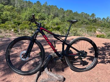 Brugt Specialized Men's Epic Comp Carbon 2018 2018 Mountainbike — billede 2 af 12