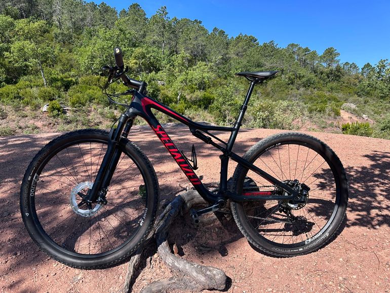 Brugt Specialized Men's Epic Comp Carbon 2018 2018 Mountainbike — billede 2 af 12