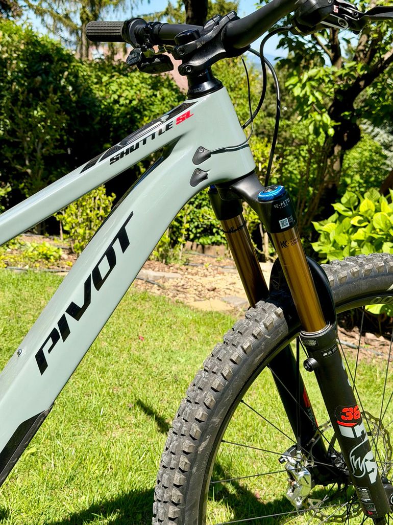 Brugt Pivot Shuttle SL Pro X0 Eagle Transmission 2025 2025 Mountainbike — billede 6 af 9