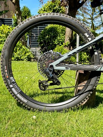 Brugt Pivot Shuttle SL Pro X0 Eagle Transmission 2025 2025 Mountainbike — billede 2 af 9