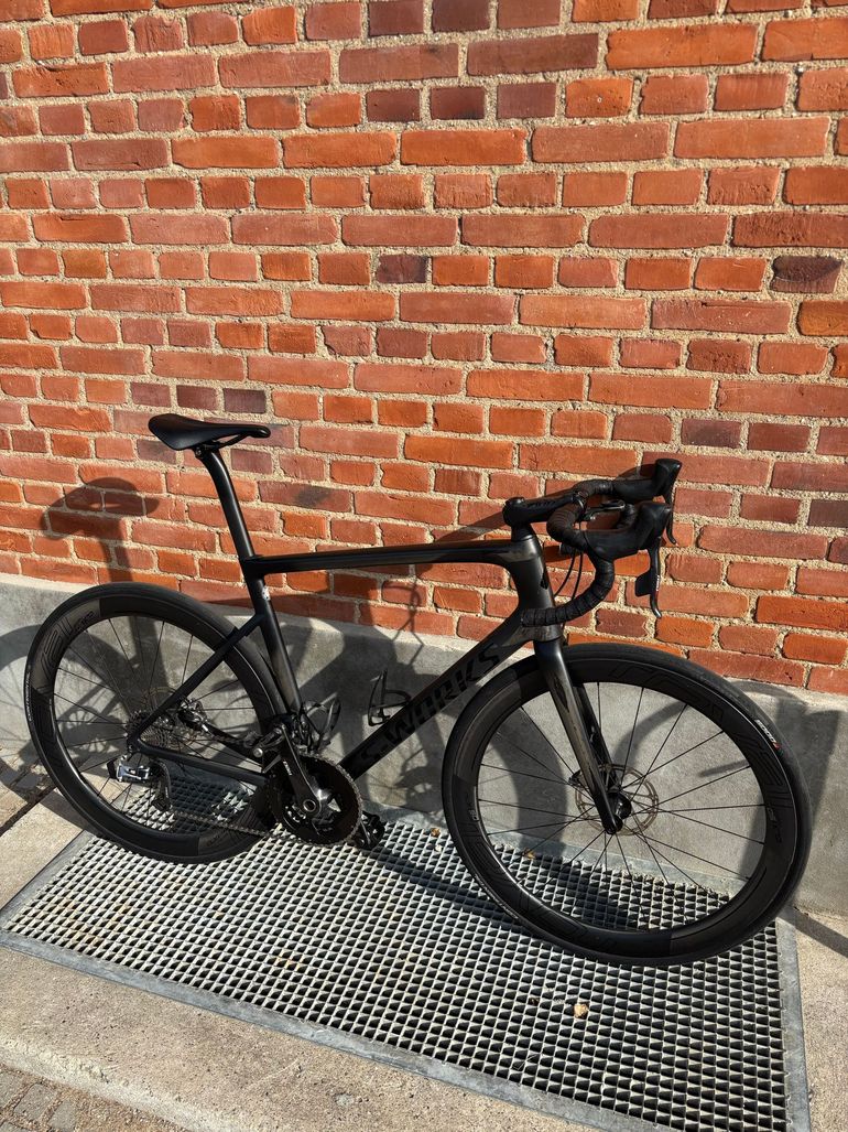 Specialized Tarmac SRAM Red eTap 2020 Road & Gravel de segunda mano, Negro — imagen 2 de 7