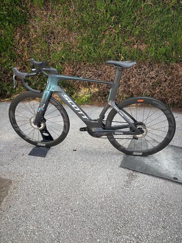 Tweedehands Scott Foil RC Pro 2023 2023 Road & Gravel — afbeelding 8 van 10