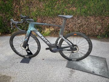 Tweedehands Scott Foil RC Pro 2023 2023 Road & Gravel — afbeelding 7 van 10