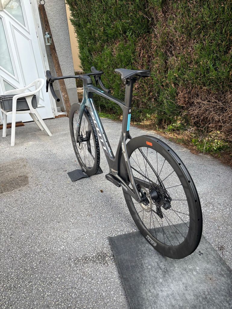 Gebrauchtes Scott Foil RC Pro 2023 2023 Road & Gravel, Schwarz — Bild 6 von 10
