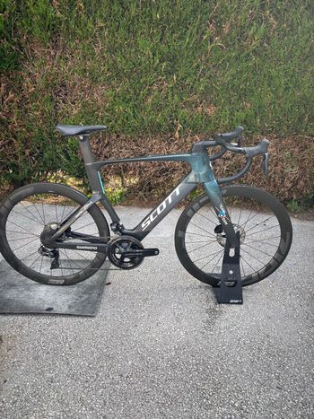 Gebrauchtes Scott Foil RC Pro 2023 2023 Road & Gravel, Schwarz — Bild 2 von 10