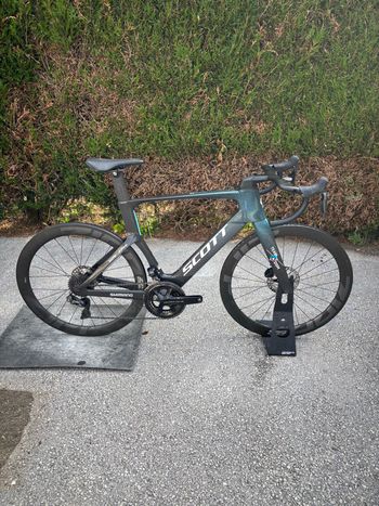 Scott Foil RC Pro 2023 2023 Road & Gravel de segunda mano