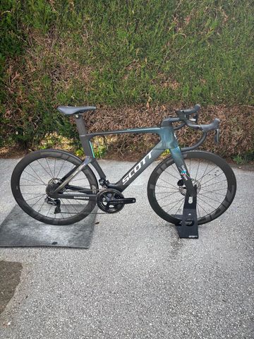 Tweedehands Scott Foil RC Pro 2023 2023 Road & Gravel