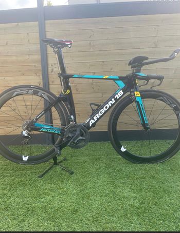 Použité Argon 18 E-117 TRI KIT 2 DI2 - Ult Di2 2019 2019 Road & Gravel