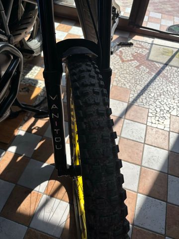 Używany Merida eONE-SIXTY 575 2023 2023 Mountainbike — zdjęcie 9 z 10