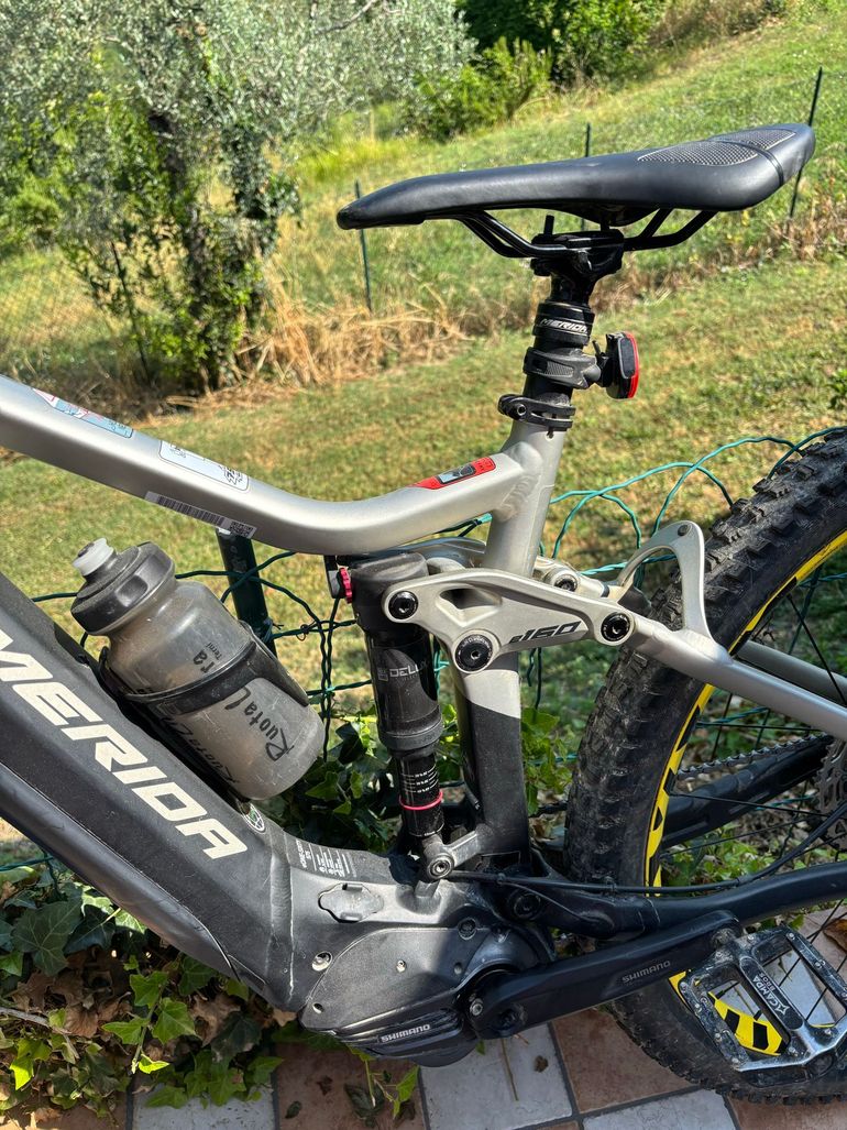 Merida eONE-SIXTY 575 2023 2023 Mountainbike usato, Grigio chiaro — immagine 4 di 10
