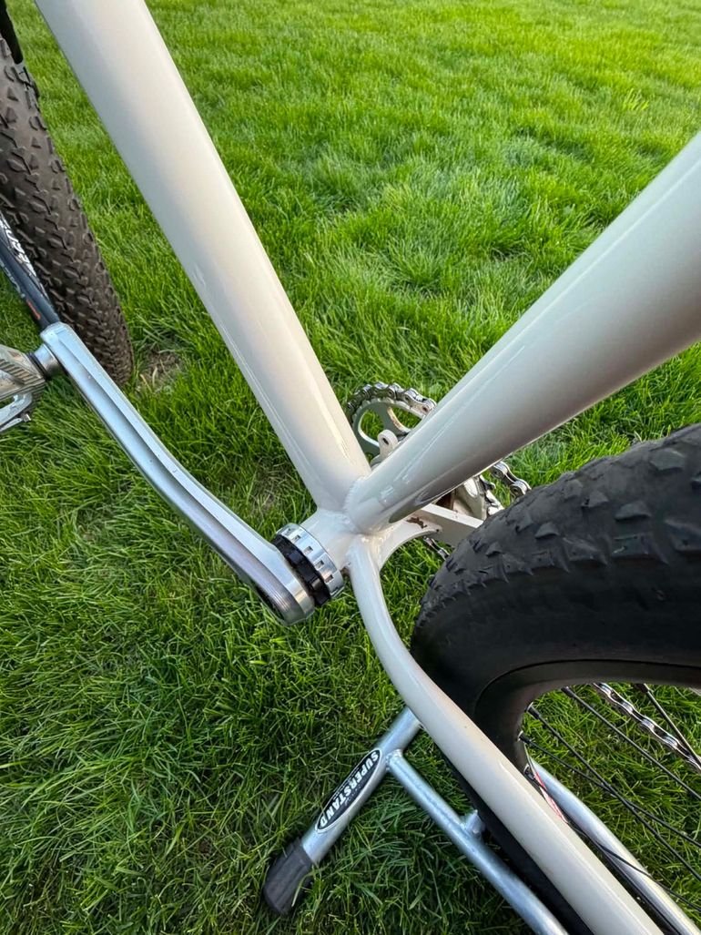 Used Pivot POINT Complete 2024 2024 Mountainbike, Light Gray, 26 — image 3 of 6