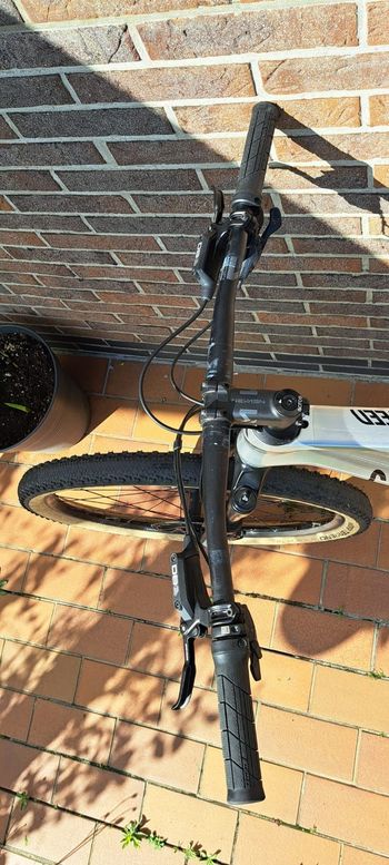 Gebrauchtes Canyon Exceed Shimano Deore 2023 Mountainbike, Hellgrau — Bild 5 von 14