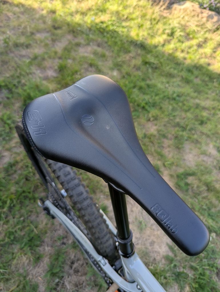 Ibis Cycles Custom Shimano Deore XT 2022 Mountainbike usato, Grigio chiaro — immagine 6 di 12