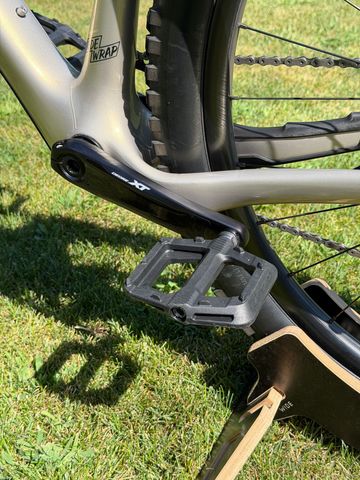 Used Yeti ARC Torq XT 2022 Mountainbike, Light Gray — image 7 of 13