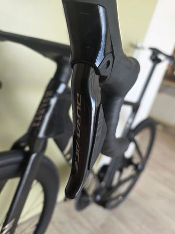 Used Canyon Aeroad CFR Di2 2026 2026 Road & Gravel, Black — image 18 of 19