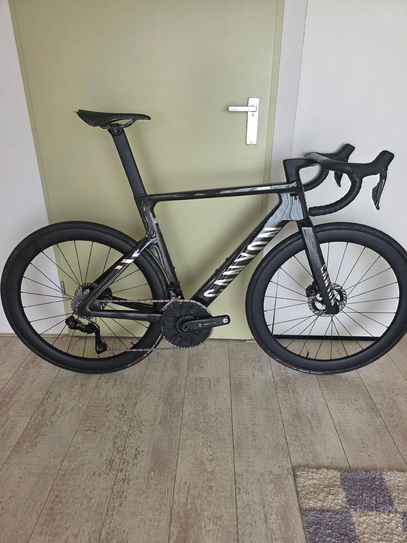 Canyon Aeroad CFR Di2 2026 2026 Road & Gravel d'occasion