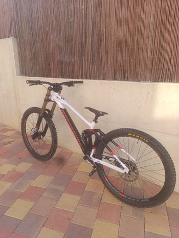 Gebrauchtes Mondraker Summum 29 2021 2021 Mountainbike, Schwarz, 29 — Bild 3 von 8