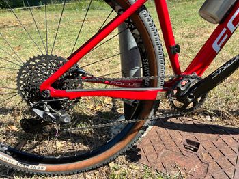 Focus RAVEN 8.8 2020 2020 Mountainbike usato, Rosso — immagine 2 di 3