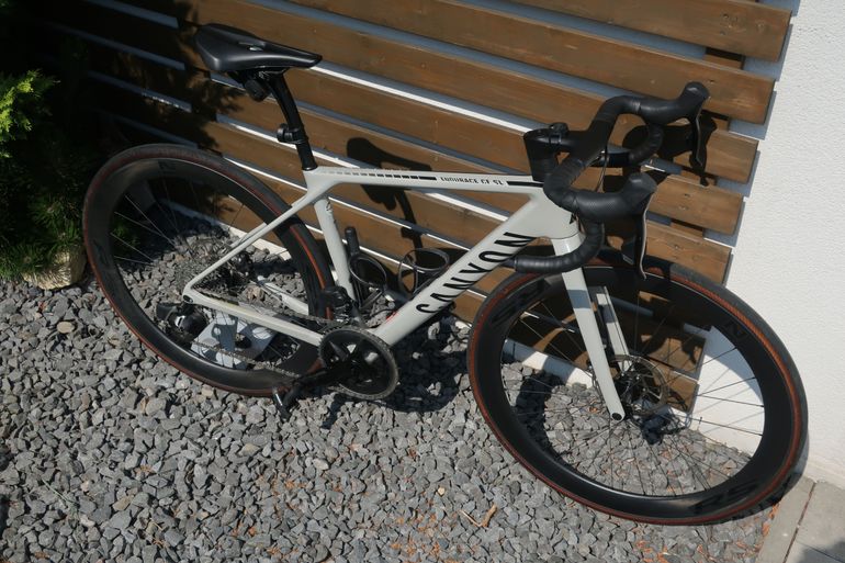 Brugt Canyon Endurace CF 7 eTap 2024 2024 Road & Gravel — billede 2 af 3