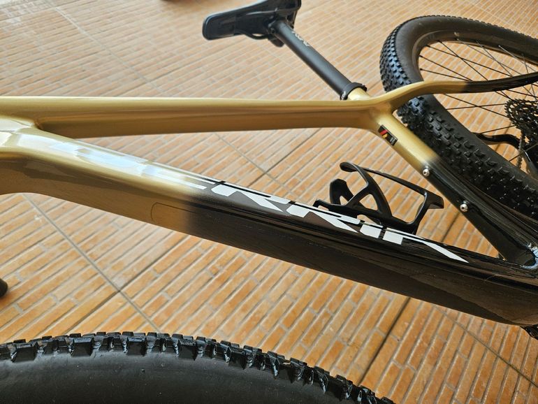 Berria BRAVO 5 2023 2023 Mountainbike usato, Nero — immagine 7 di 9