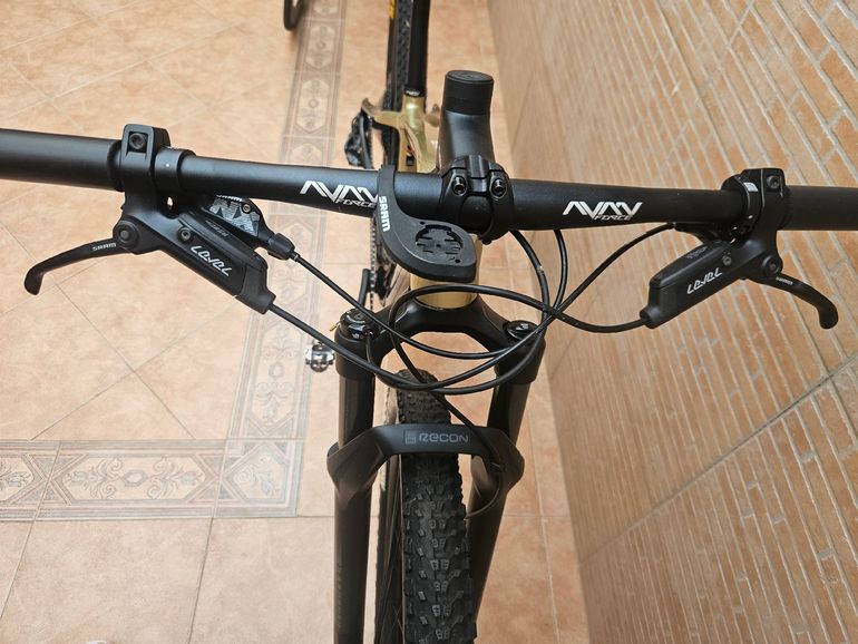 Berria BRAVO 5 2023 2023 Mountainbike usato, Nero — immagine 8 di 9