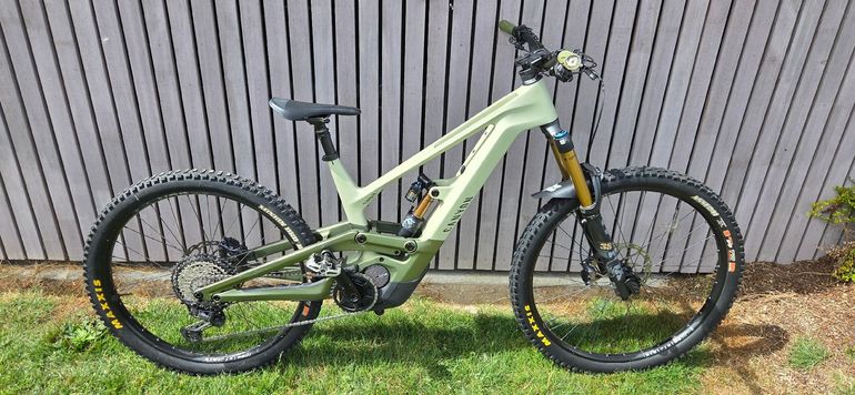 Canyon Torque:ON CF 9 2024 2024 Mountainbike d'occasion — image 2 sur 5