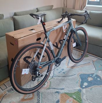 Używany Canyon Grizl CF 9 w/ ECLIPS 2026 2026 Road & Gravel — zdjęcie 3 z 3