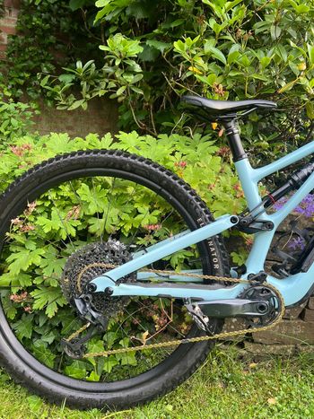 Specialized Stumpjumper EVO Comp 2022 2022 Mountainbike usato, Blu — immagine 8 di 11