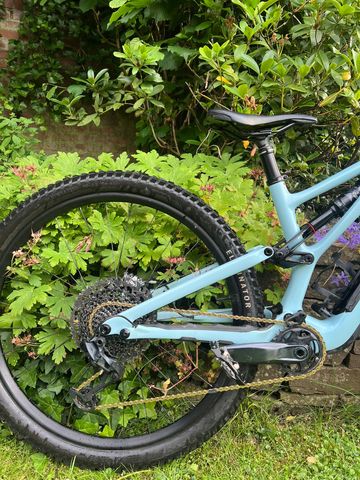 Tweedehands Specialized Stumpjumper EVO Comp 2022 2022 Mountainbike — afbeelding 8 van 11