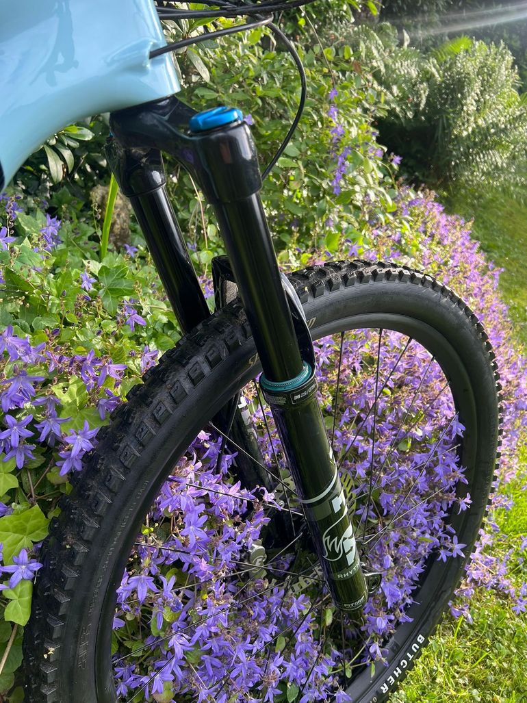 Specialized Stumpjumper EVO Comp 2022 2022 Mountainbike usato, Blu — immagine 10 di 11