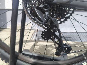 Mondraker NEAT SRAM GX Eagle 2024 Mountainbike usato, Grigio chiaro — immagine 9 di 12