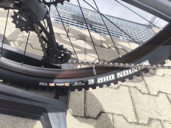 Mondraker NEAT SRAM GX Eagle 2024 Mountainbike usato, Grigio chiaro — immagine 10 di 12