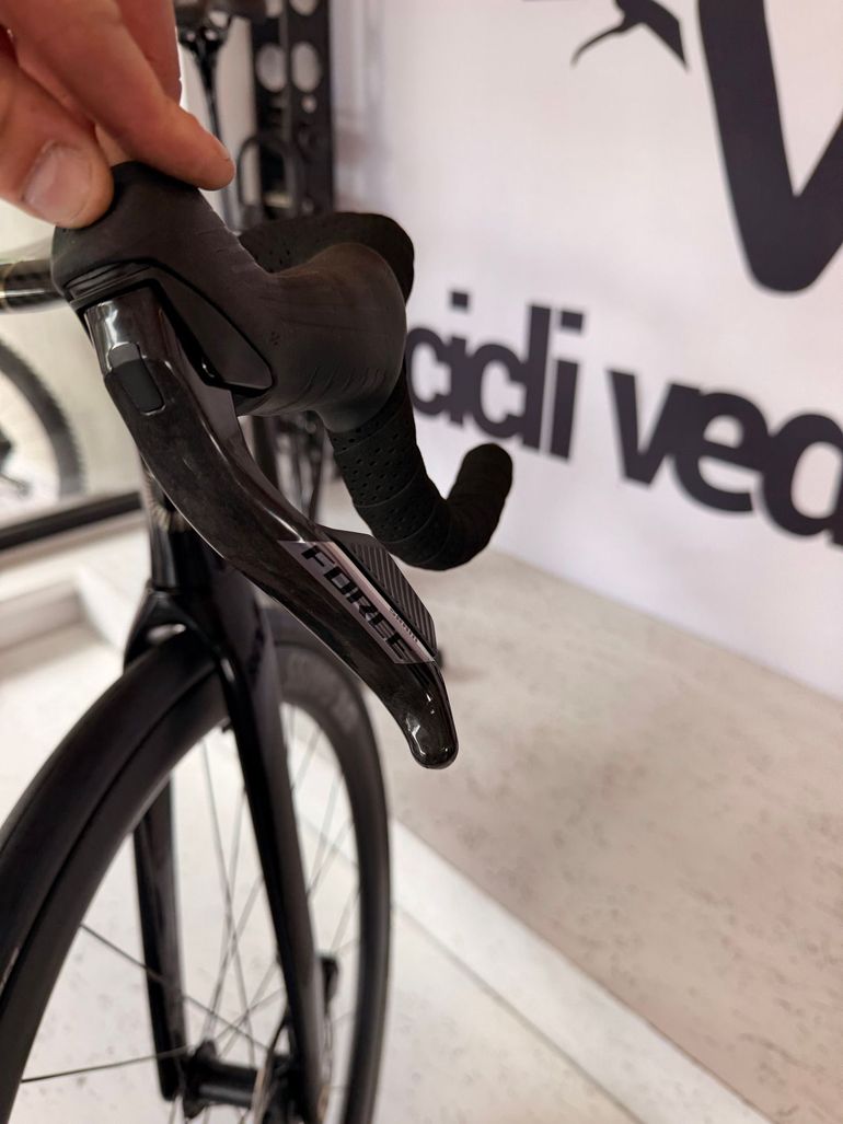 Used Cannondale Supersix SRAM Force 2027 Road & Gravel, Black — image 6 of 8