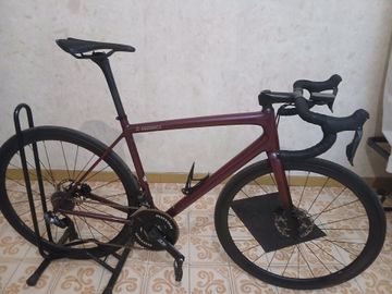 Specialized Aethos Shimano Dura Ace Di2 2024 Road & Gravel usato